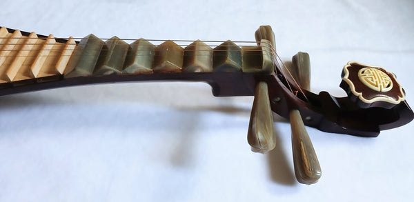 **Only one, lightly used. Pipa, Mahogany 九成新奥氏黄檀/酸枝木演奏级琵琶.敦煌543
