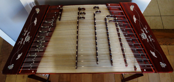 Yangqin dulcimer 扬琴