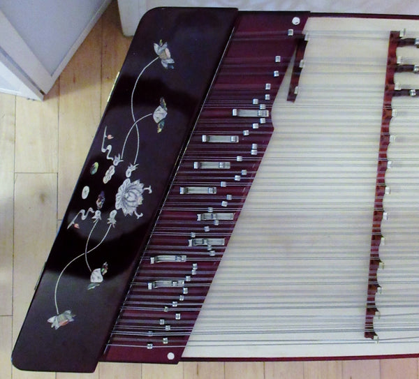 Yangqin dulcimer 扬琴