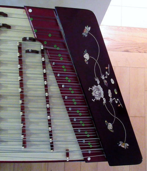 Yangqin dulcimer 扬琴
