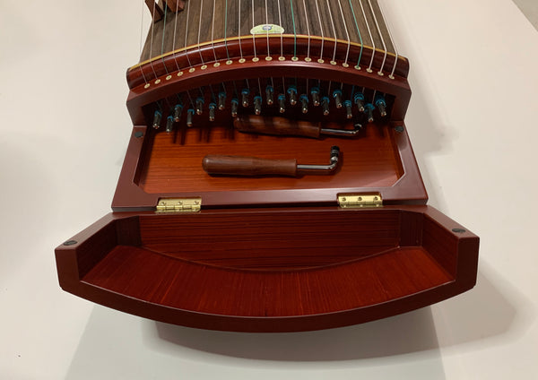 Guzheng (Koto, Gayagum). Full-sized 64". African Sandalwood, Professional Grade北方最老字号/最大品牌乐海制非洲紫檀木专业古筝