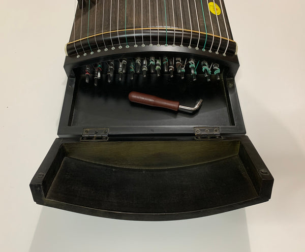 Guzheng, Full-sized 64". Ebony, Seashell Inlay, Professional Grade 古筝 专业 黑檀贝雕