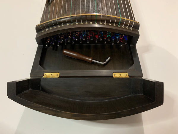 Guzheng, Full-sized 64". Ebony, Seashell inlay, Concert Grade. DingYun Brand 古筝 黑檀贝雕 名牌鼎韵