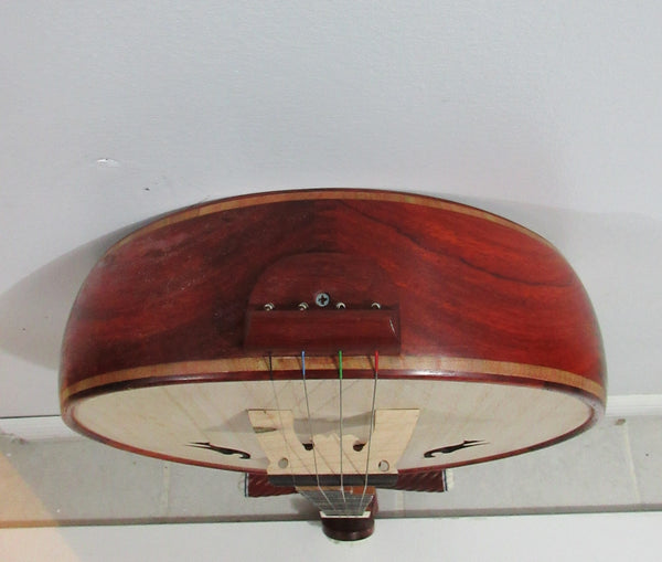 阮晓,女高音阮。红木小阮、花梨木