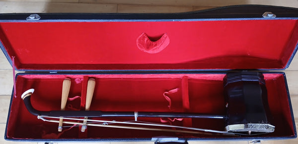 Only one, used. DiHu/Da-Hu (Bass fiddle) 低胡（二手），大胡，硬木