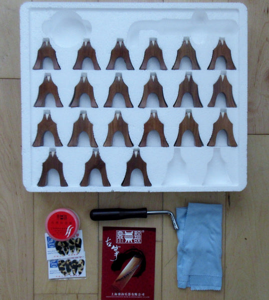 Guzheng, Full-sized 64". Ebony, Silver Threads, Concert Grade. 古筝 黑檀 银丝 名牌鼎韵