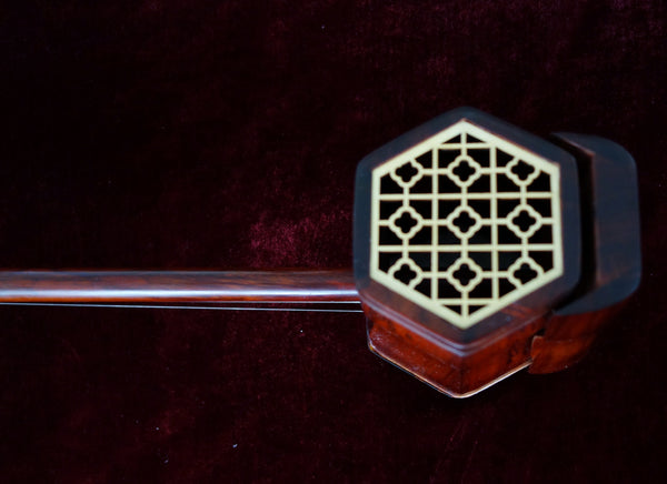 Erhu, Alto Fiddle, Professional Sandalwood, with Deluxe Hard Case科特迪瓦紫檀木专业二胡，高级硬盒