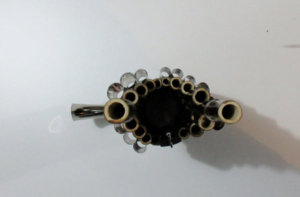 Sheng，Chinese mouth organ, 17 pipes, with metal ducts for amplification 笙, 17簧, 扩音