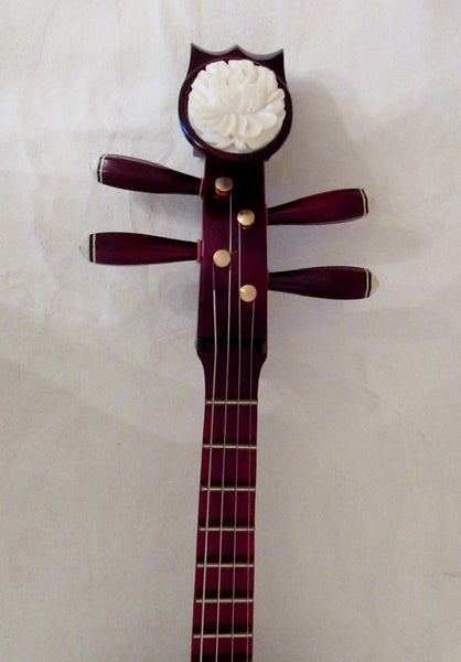 DaRuan, Bass ruan. 4-stringed, round shaped Chinese lute. 大阮, 硬木